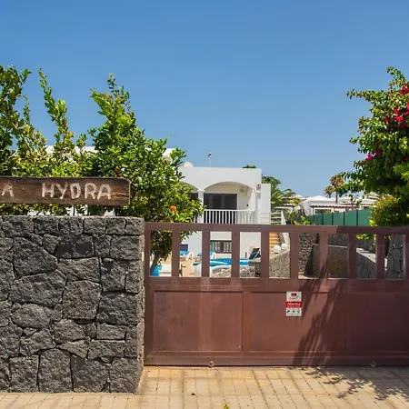 Villa Stunning 6-bed In Playa Blanca (Lanzarote)